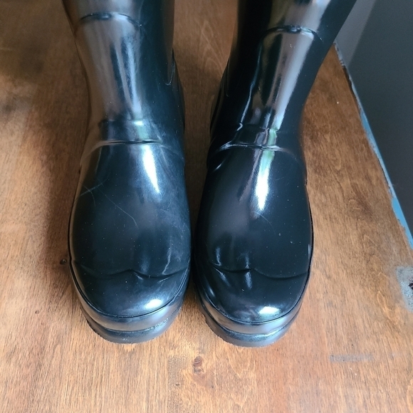 Hunter Tall Original Gloss Rain Boots - Picture 6 of 13